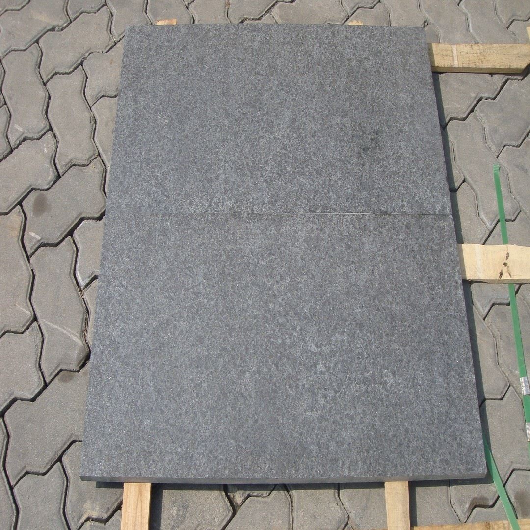 G684 Black Granite Tiles (2).JPG