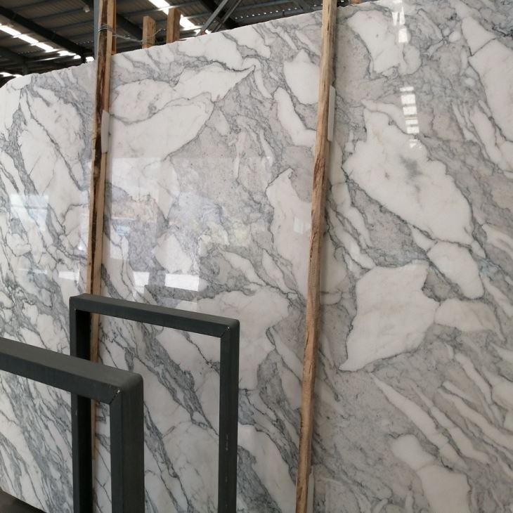Arabescato marble tile