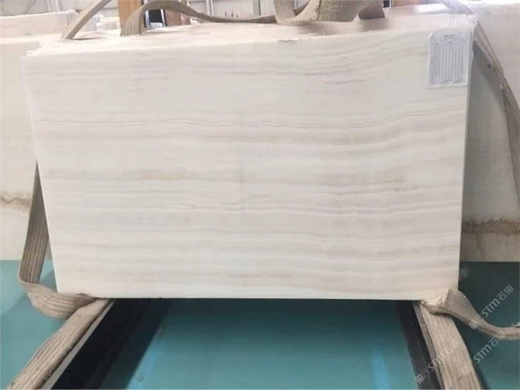 Calacatta Zebrino white Marble flooring tiles