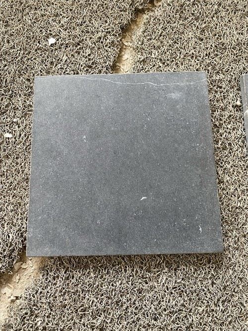 Dub Marquina Tumbled Vuas
